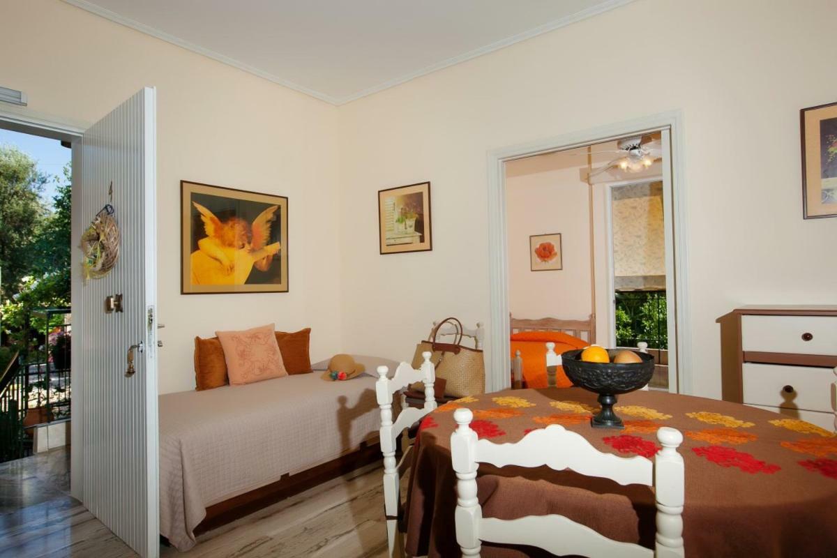 Filothei Apartments มิกรา มานดิเนีย ภายนอก รูปภาพ