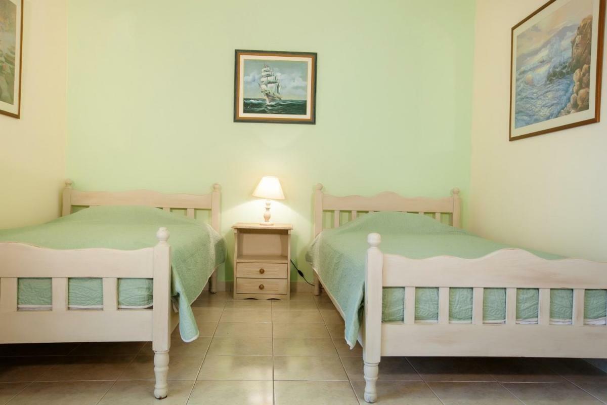 Filothei Apartments มิกรา มานดิเนีย ภายนอก รูปภาพ