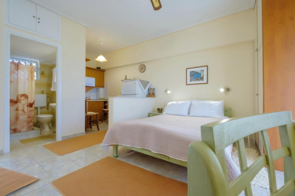 Filothei Apartments มิกรา มานดิเนีย ภายนอก รูปภาพ